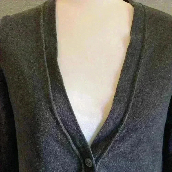 J.Jill Cardigan Cashmere Charcoal Grey Petite Small Academia Office Teacher - Picture 3 of 11